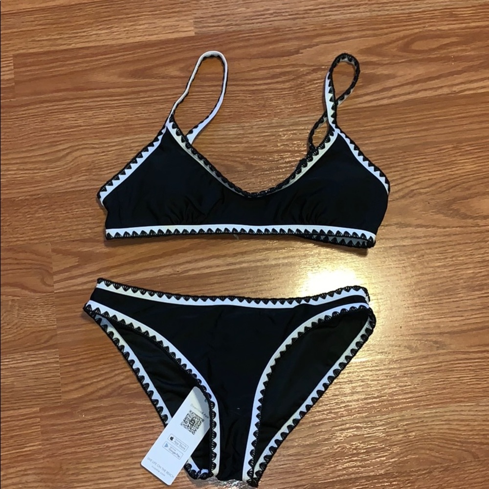 Bathing suit from Cupshe